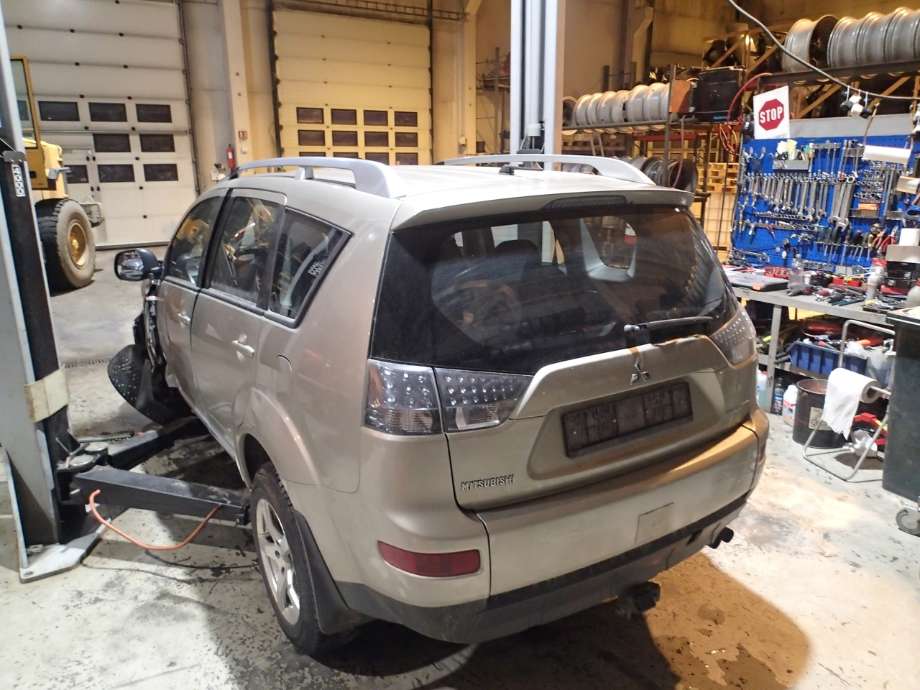Mitsubishi Outlander 2007-2010 (Type II, Fase 1) , Motorkode: BSY, Girkassekode: 