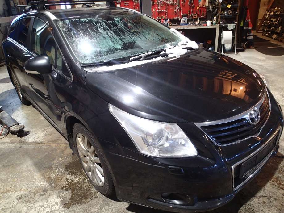 Toyota Avensis 2009-2015 (Type III, Fase 1) , Motorkode: D-4D 1AD-FTV, Girkassekode: