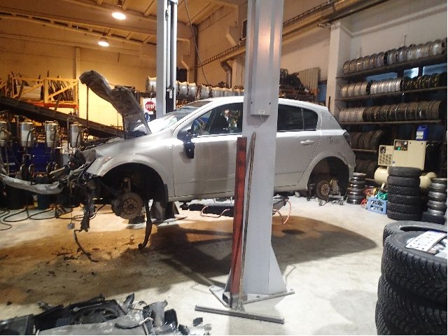 Opel Astra H 2004-2009 , Motorkode: , Girkassekode: