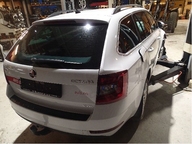 Škoda Octavia 2017-2020 (Type III, Fase 2) , Motorkode: DJGA, Girkassekode: UAT