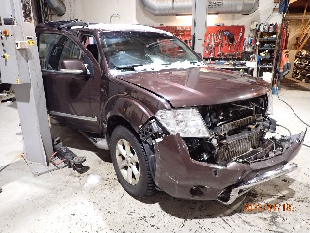 Nissan Pathfinder 2010-2014 (Fase 2) (R51) (R51), Motorkode: V9X, Girkassekode: