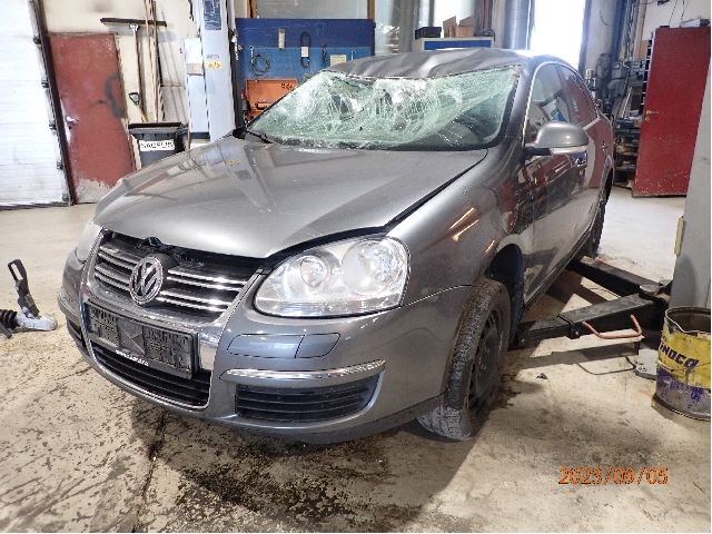 VW Jetta 2005-2010 , Motorkode: BLS, Girkassekode: JCR