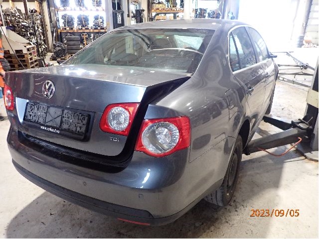 VW Jetta 2005-2010 , Motorkode: BLS, Girkassekode: JCR