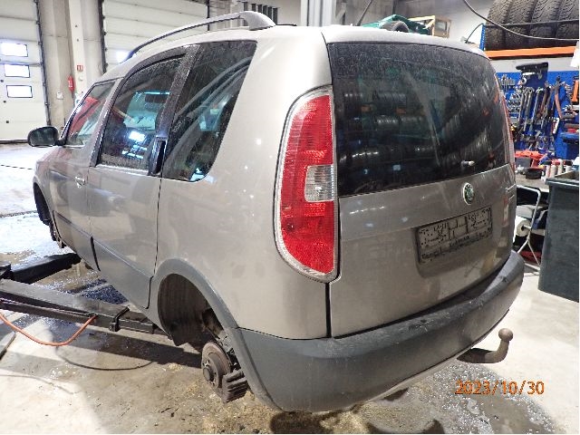 Škoda Roomster 2006-2010 (Fase 1) , Motorkode: BLS;BSW, Girkassekode: JXZ