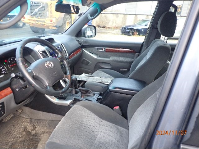 Toyota Land Cruiser 120 2002-2009 , Motorkode: 1KD-FTV, Girkassekode: 3500060800
