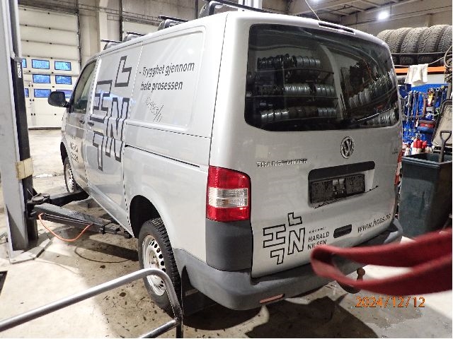 VW Transporter / Caravelle 2009-2015 (Fase 2) (T5) (T5), Motorkode: CAAC, Girkassekode: KqK