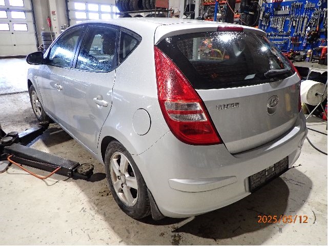 Hyundai i30 2007-2012 (Type I) , Motorkode: G4FA, Girkassekode: 4300023150