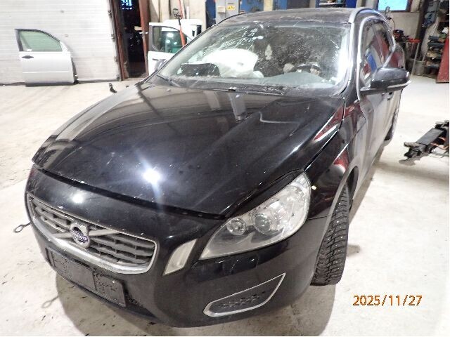 Volvo V60 2010-2013 (Type I, Fase 1) , Motorkode: D4162T, Girkassekode: 
