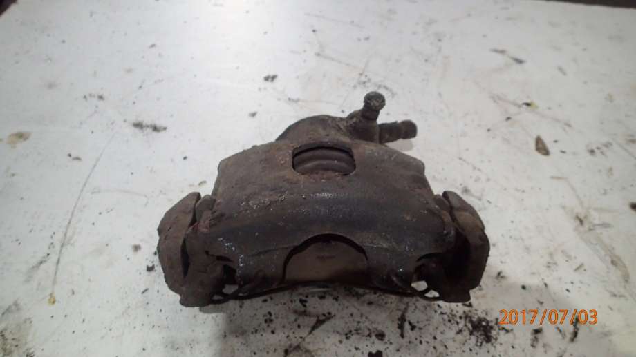 Bremsecaliper venstre foran til Ford Fiesta 1996-1999 (Type IV, Fase 1) (FIESTA IV 1,25 I 16 V|)