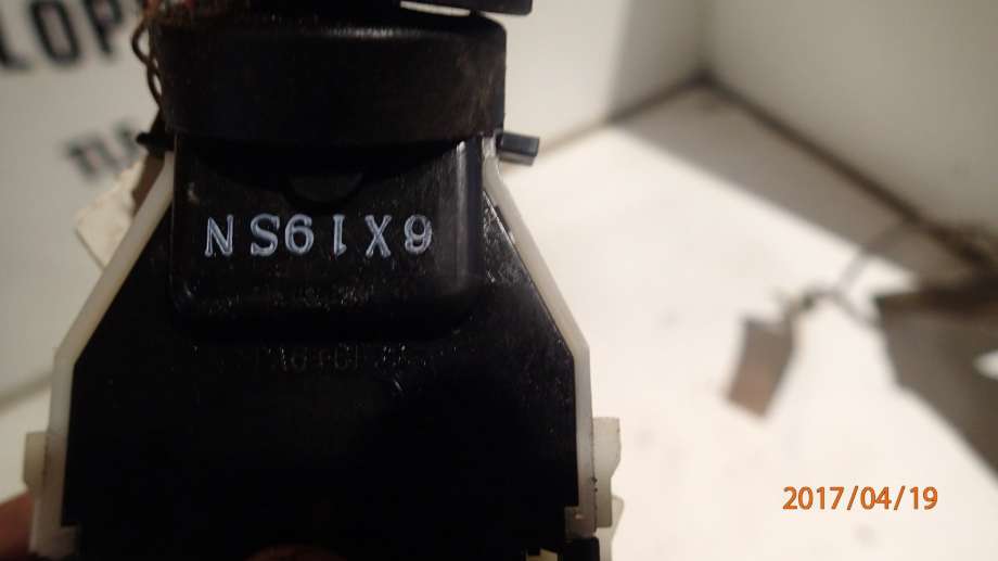 Bryter visker til Nissan Navara 2005-2010 (Fase 1) (D40) (D40) (2,5 DCI|)