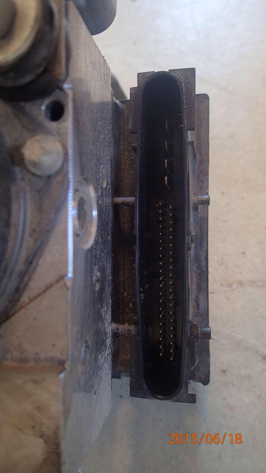 ABS sentral til Mitsubishi Colt 2009-2013 (Type VII, Fase 2)  (1,3 COLT VI  (Z3_A_Z2_A)|4670A403 B06||0265230168)