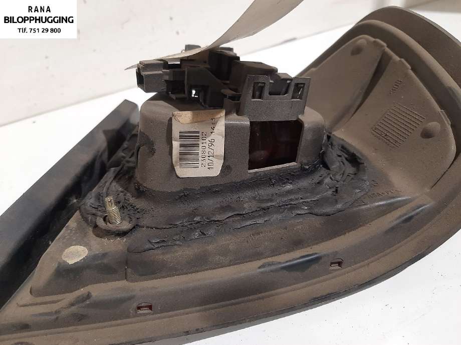 Baklykt venstre til Nissan Primera 1996-1999 (Fase 1) (P11) (P11) (p11 1,6 16v|)