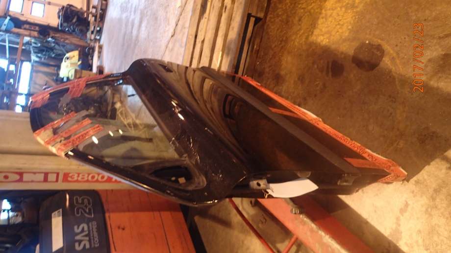 Dør venstre foran til Volvo V70 2000-2004 (Type II, Fase 1)  (2,4    ( P80 )  B5244S|)