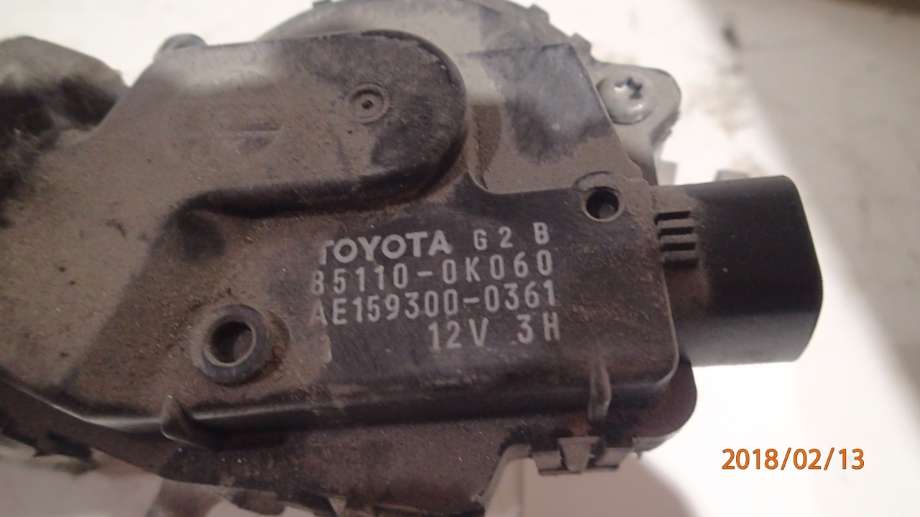 Viskermotor frontrute til Toyota Hilux 2006-2011 (2,5 d 4WD|851100K061|)