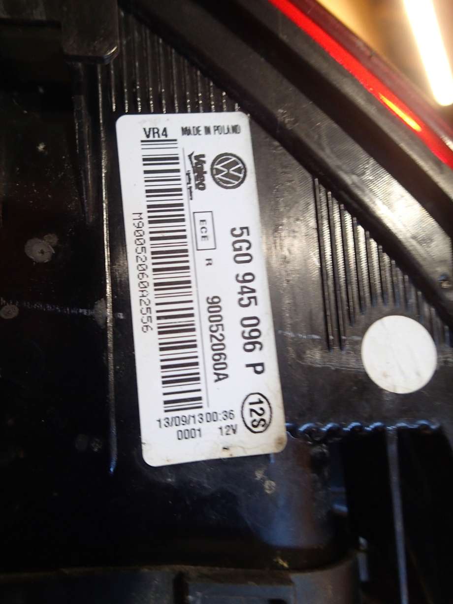 Baklykt høyre til VW Golf VII 2012-2017 (Fase 1)  (1,6 TDI|5G0 945 096 P||5G0945096P)
