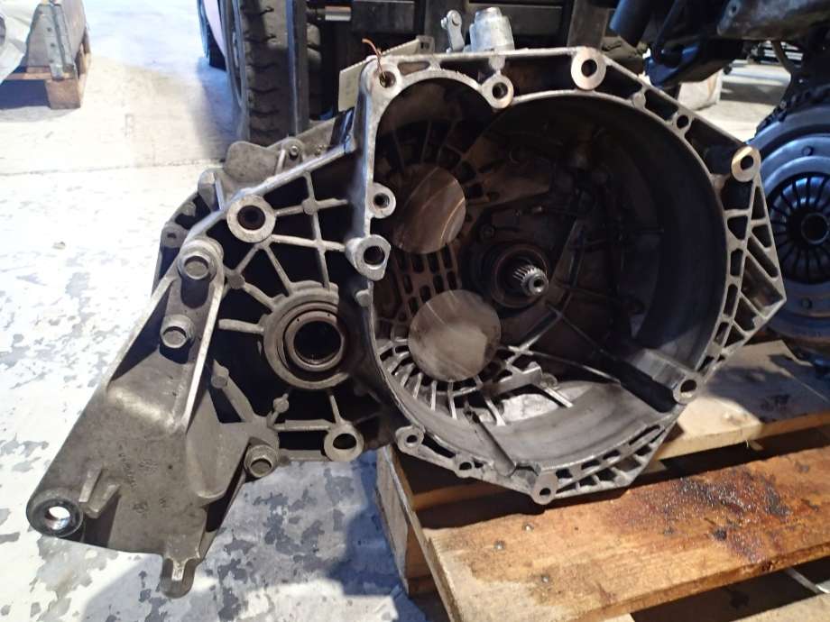 Girkasse manuell 6-trinn til Opel Insignia A 2009-2014  (2,0 CDTI   A20DTH|55575155||55568685)