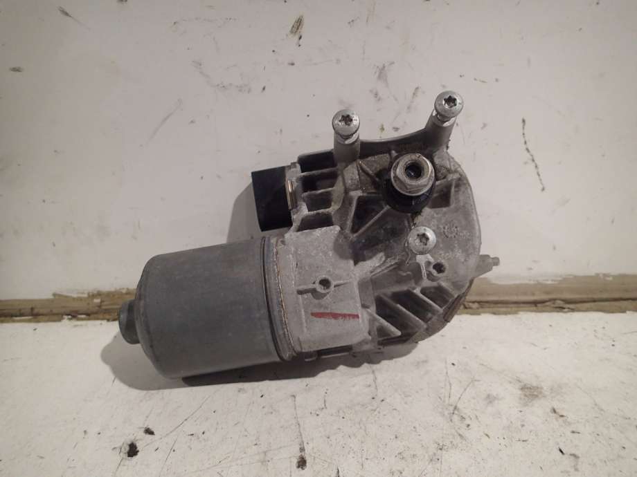 Viskermotor frontrute til Volvo V50, 2007-2012 (Fase 2) (1,6 D D4164T|)