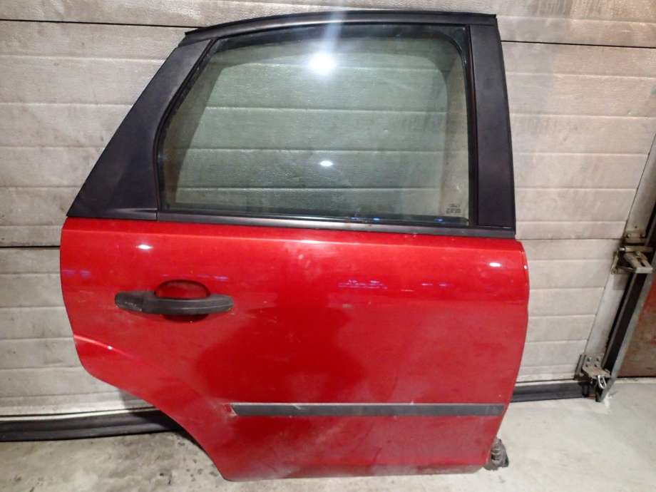 Dør høyre bak til Ford Focus, 2004-2007 (Type II, Fase 1)  (1,6 BENSIN|1505762)