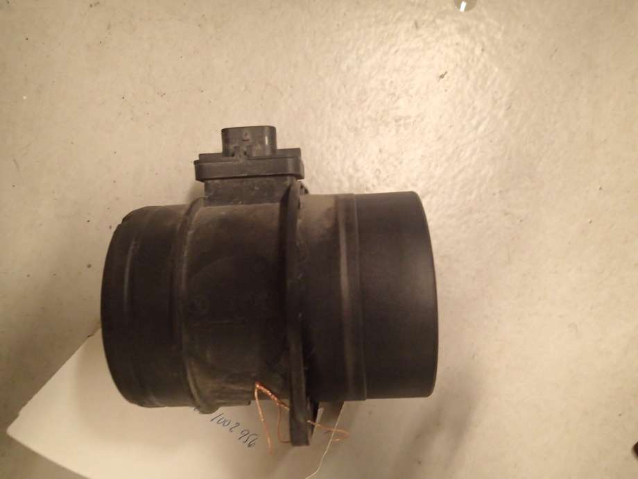 Luftmengde/luftmassemåler til VW Caddy 2010-2015 (Type III, Fase 2)  (2,0  TDi  4 motion|03L906461A|)