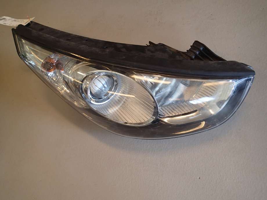Frontlykt venstre halogen til Hyundai Ix35 2010-2015 (tukson IX35 fwd|)