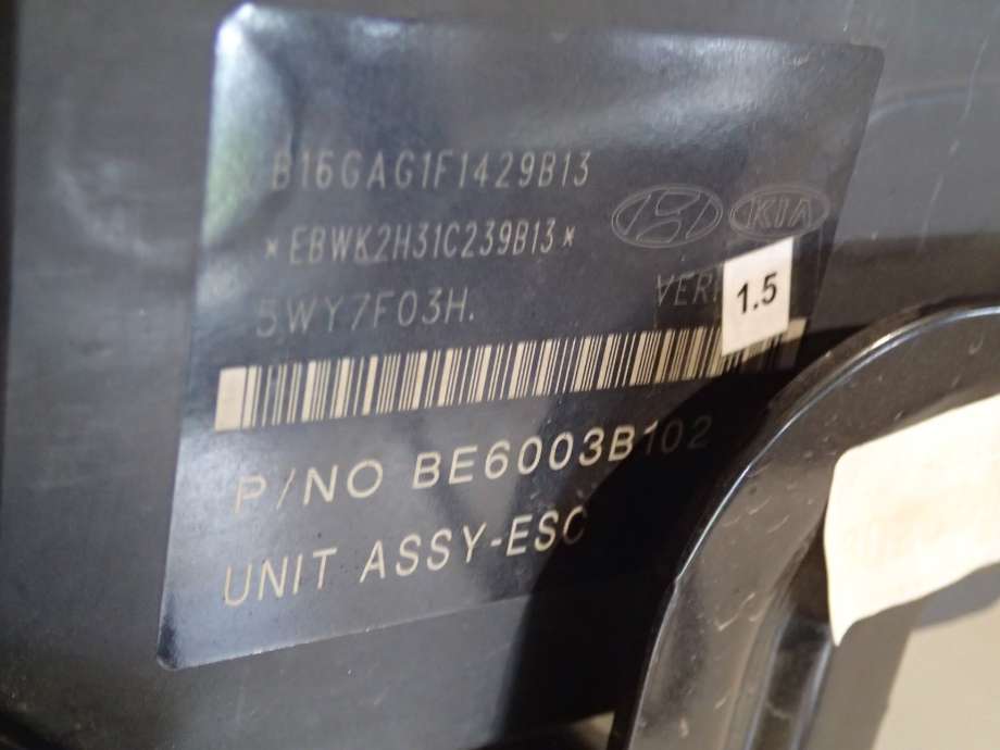 ABS sentral til Hyundai Ix35 2010-2015  (tukson   IX35   fwd|58920-2Y300|)