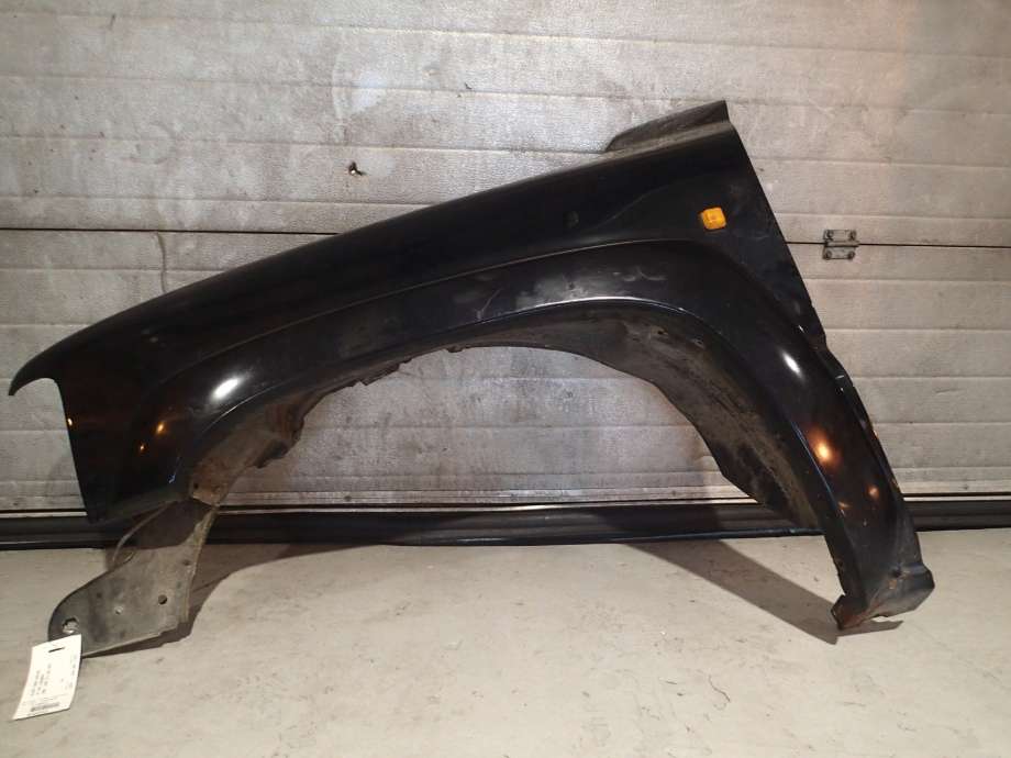 Skjerm venstre foran til Chevrolet Suburban, 1992-2001  (2500  4wd|)