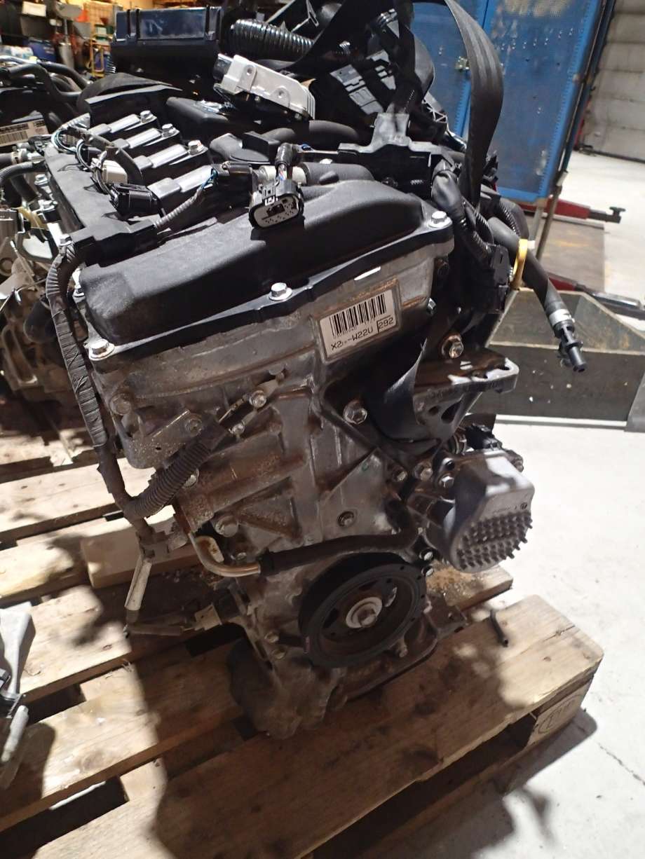 Motor bensin til Toyota C-HR 2016-->>  (1,8 Hybrid|190000T580|ZYX10L|1900037790)