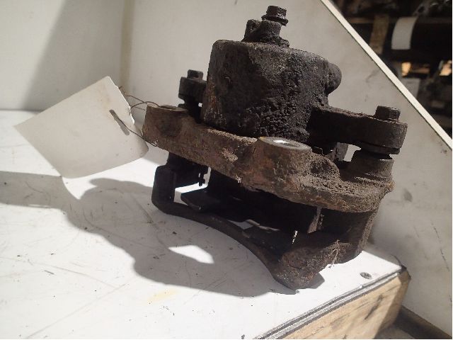 Bremsecaliper høyre foran til Nissan King Cab 1980-1985