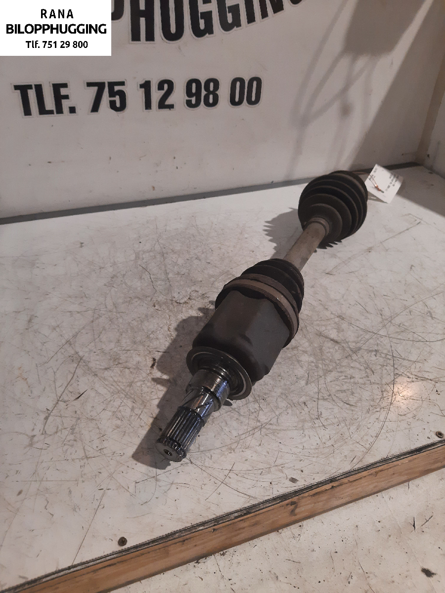 Drivaksel høyre foran til Nissan Pathfinder, 2005-2010 (Fase 1) (R51) (R51) (2,5 dCI  DCI    YD25|39100EB310)
