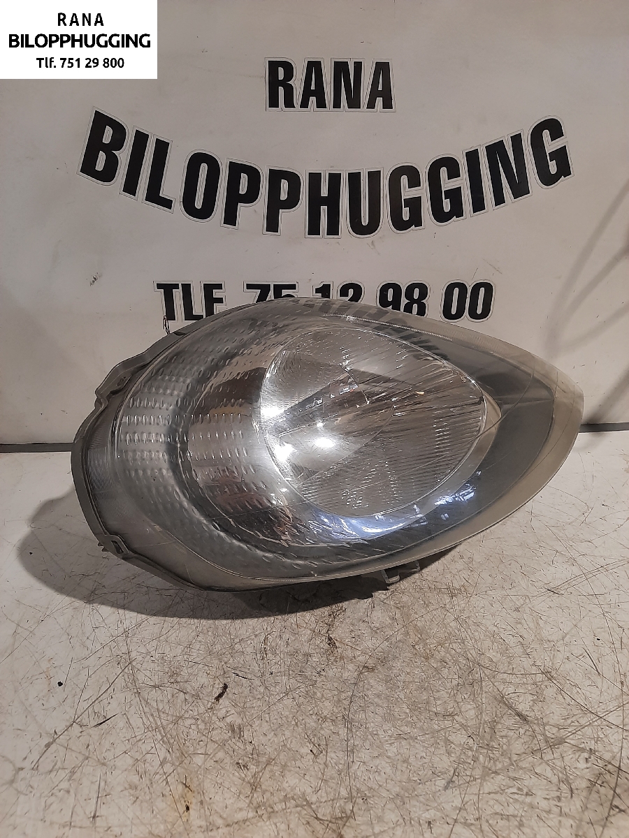 Frontlykt høyre halogen til Nissan Interstar 2002-2004  (GM91165720||7700311372)