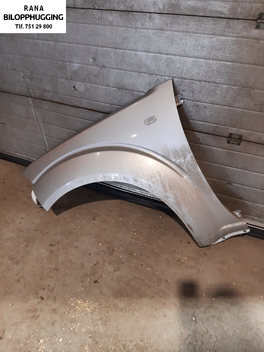 Skjerm venstre foran til Nissan Pathfinder 2005-2010 (Fase 1) (R51) (R51) (2,5 dCI DCI YD25|63101EB330|)