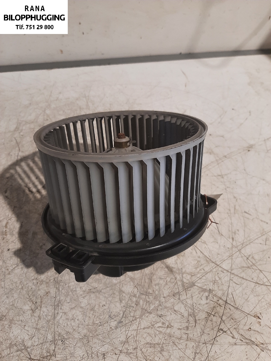 Varmeapparat motor til Mercedes ML 1997-2005 (W163) (W163) (ML 270 CDI   Automat|)