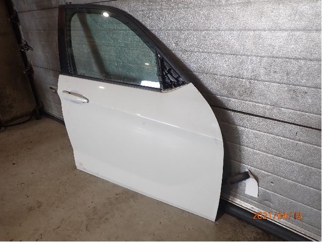 Dør høyre foran til BMW X1 2009-2015 (E84) (E84) (X DRIVE 18 D|)