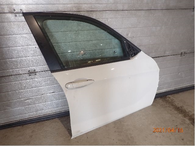 Dør høyre foran til BMW X1 2009-2015 (E84) (E84) (X DRIVE 18 D|)