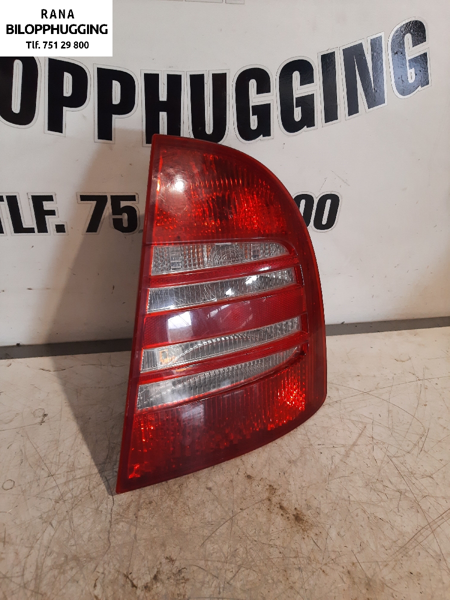 Baklykt høyre til Škoda Superb 2002-2008 (Type I) (1,9 TDI AVF|)
