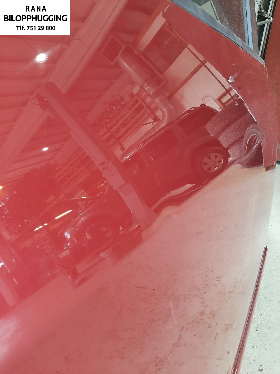Dør høyre bak til VW Touran 2010-2015 (Type I, Fase 3)  (2,0 TDI   CFHC|1T0833056S|)