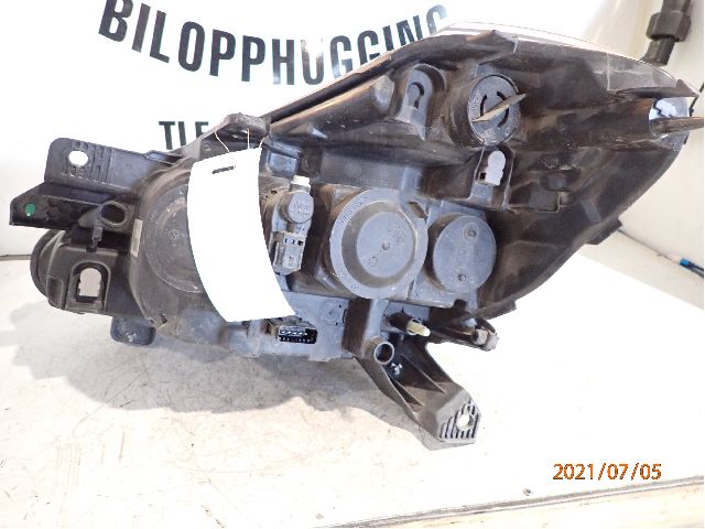Frontlykt høyre halogen til Renault Clio 2009-2012 (Type III, Fase 2)  (CLIO III  1,2 16V|)