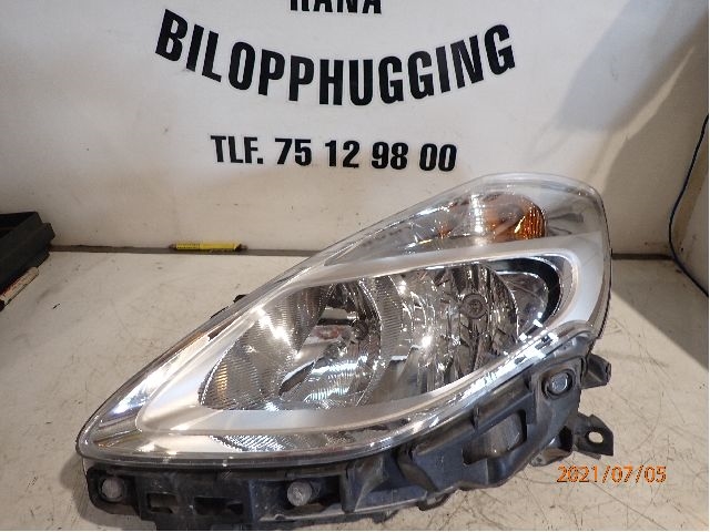 Frontlykt venstre halogen til Renault Clio 2009-2012 (Type III, Fase 2) (CLIO III 1,2 16V|)