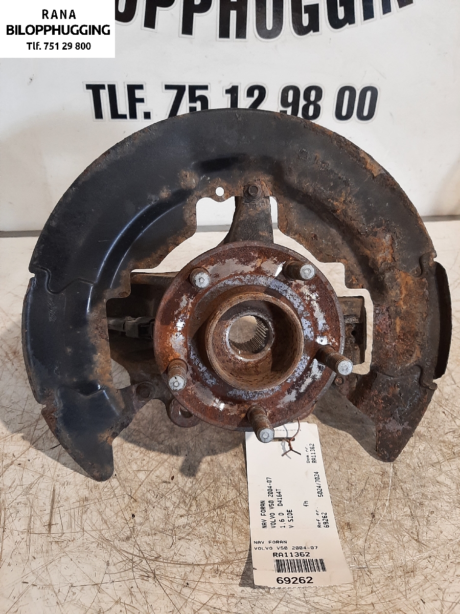Hjulnav venstre foran til Volvo V50 2004-2007 (Fase 1)  (1,6 d    D 4164T|31212947|)
