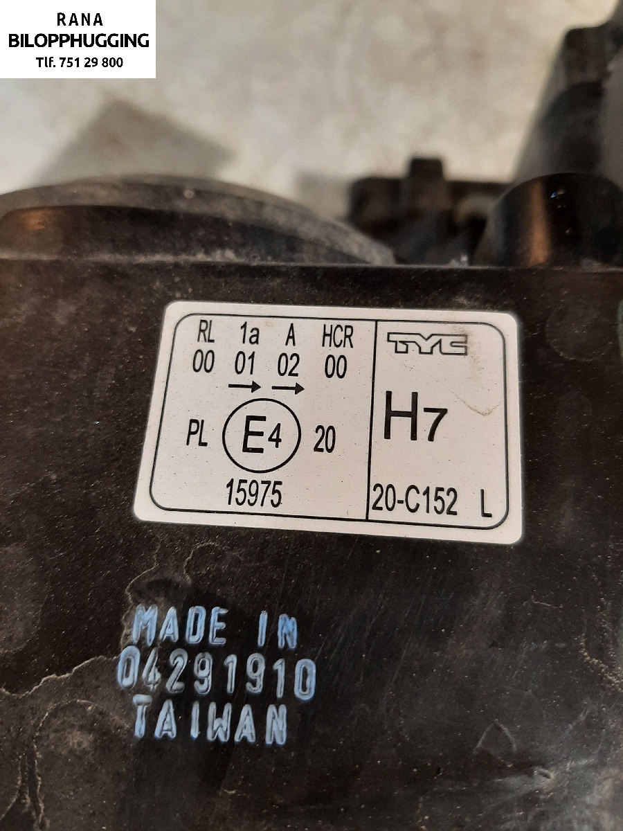 Frontlykt venstre halogen til VW Transporter / Caravelle 2009-2015 (Fase 2) (T5) (T5) (2,0 tdi  CAAC|7E1941015R||20-C152 L)