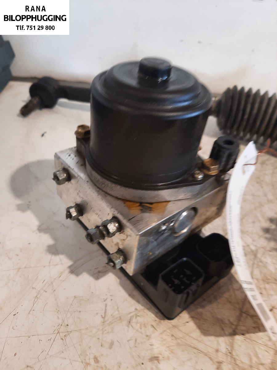 ABS sentral til Toyota Land Cruiser 120, 2002-2009  (LAND CRUSER 90 ( J9 )  3,0 D4D|)