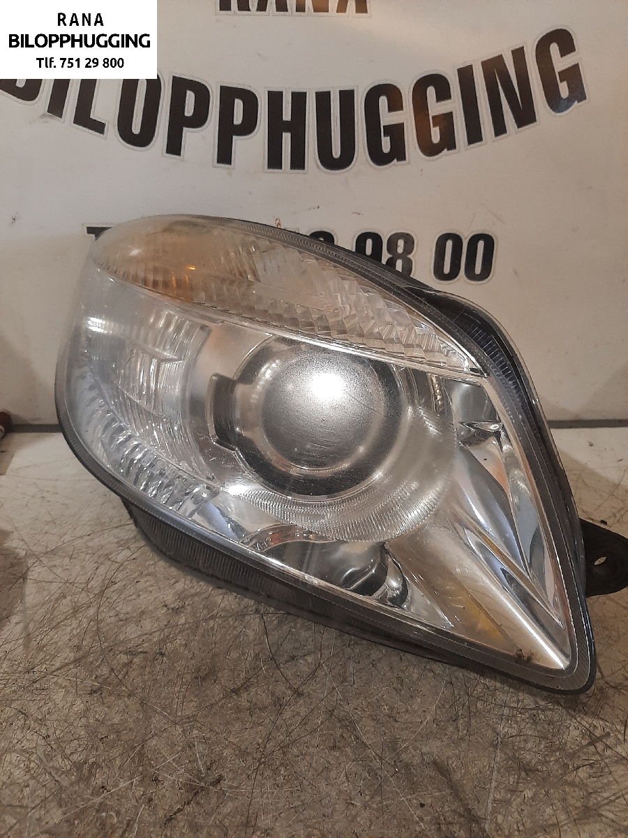 Frontlykt høyre halogen til Škoda Roomster, 2006-2010 (Fase 1)  (1,9 TDI|5J1941018B)