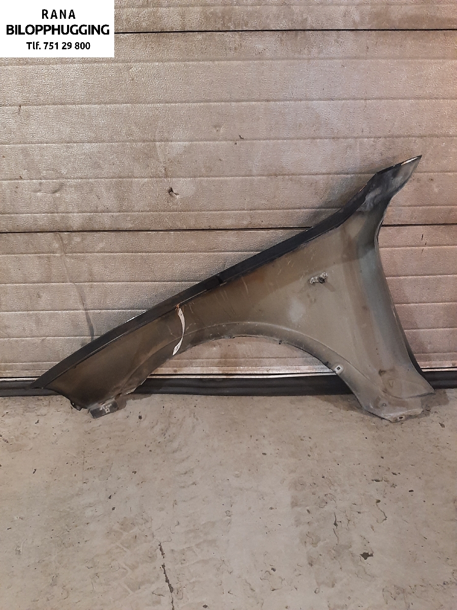 Skjerm høyre foran til BMW X3 2007-2010 (Fase 2) (E83) (E83) (2,0 d  X3|)