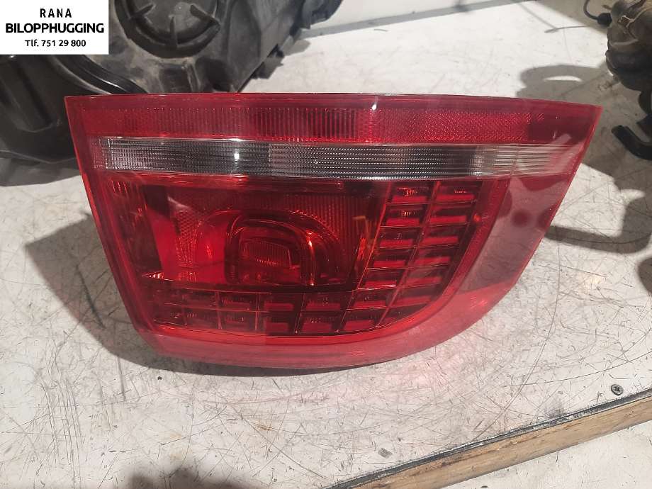 Baklykt venstre til VW Passat 2011-2015 (B7) (B7) (vw passat 2,0 DIESEL 4MOTION|3AF 945 207 B|)