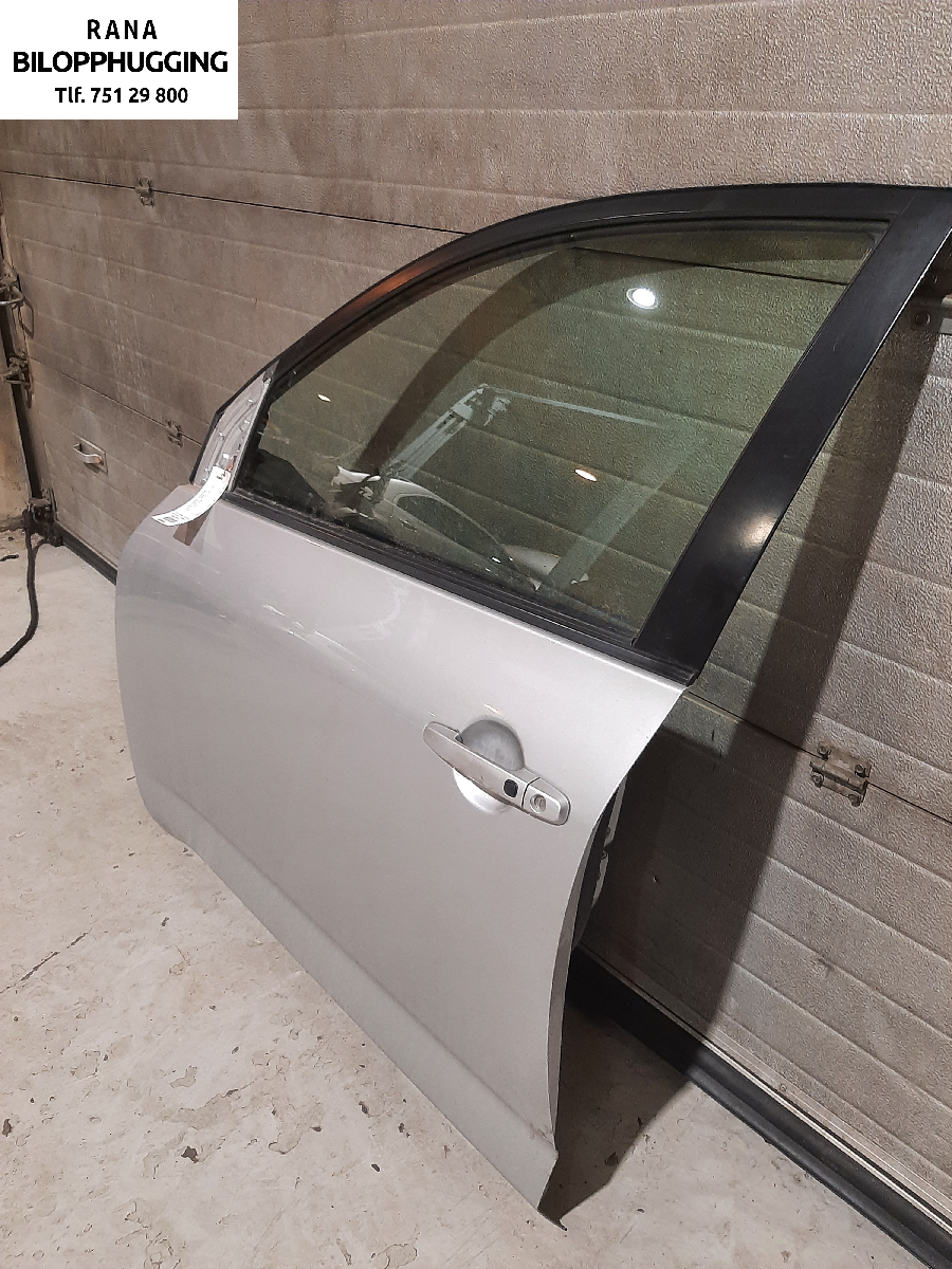 Dør venstre foran til Toyota RAV4 2006-2009 (Type III, Fase 1) (2,2 D 4WD|)