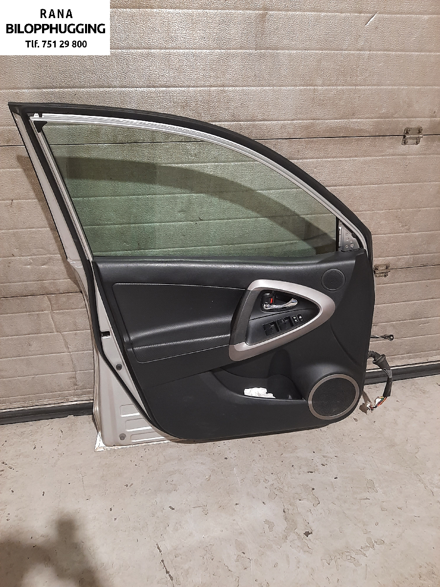Dør venstre foran til Toyota RAV4 2006-2009 (Type III, Fase 1) (2,2 D 4WD|)