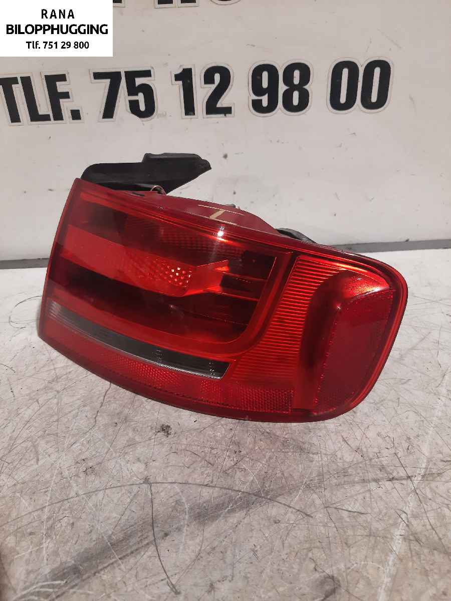 Baklykt høyre til Audi A4 2007-2014 (Type IV) (B8) (B8) (1.8 TFSI|8K5945096D|)