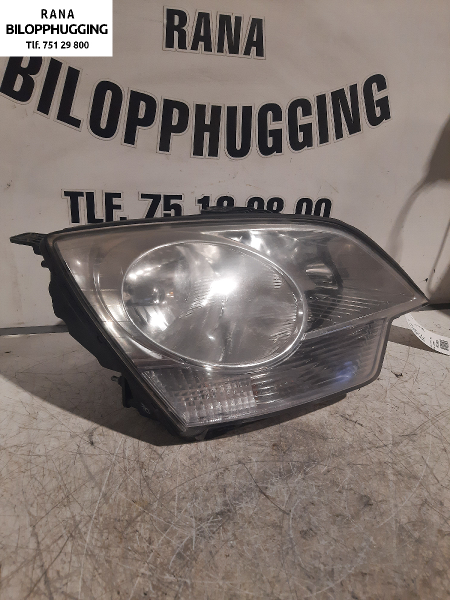 Frontlykt høyre halogen til Opel Antara 2007-2013 (2,0 CDTI 4x4|)