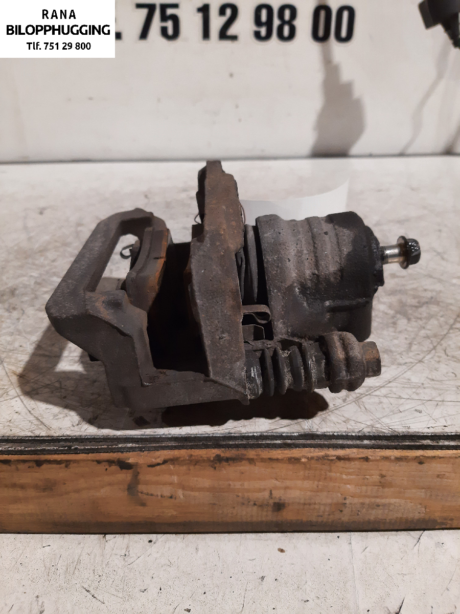 Bremsecaliper høyre bak til Nissan Pathfinder 2010-2014 (Fase 2) (R51) (R51) (3,0 R51 V9X|)