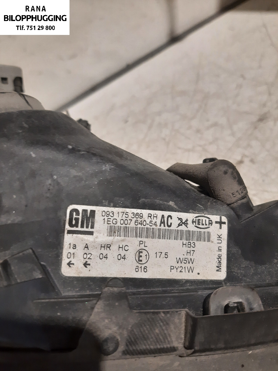Frontlykt høyre halogen til Opel Astra G 1998-2004  (1,4  16v|)
